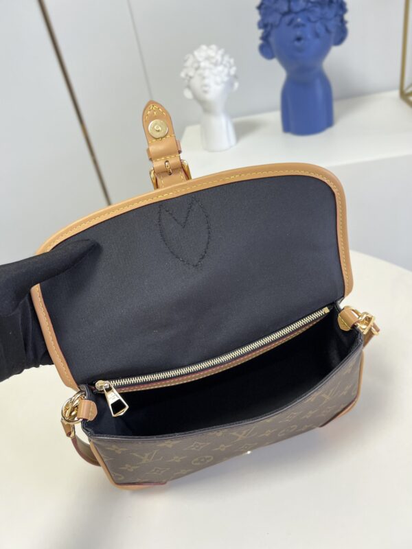Louis Vuitton Diane