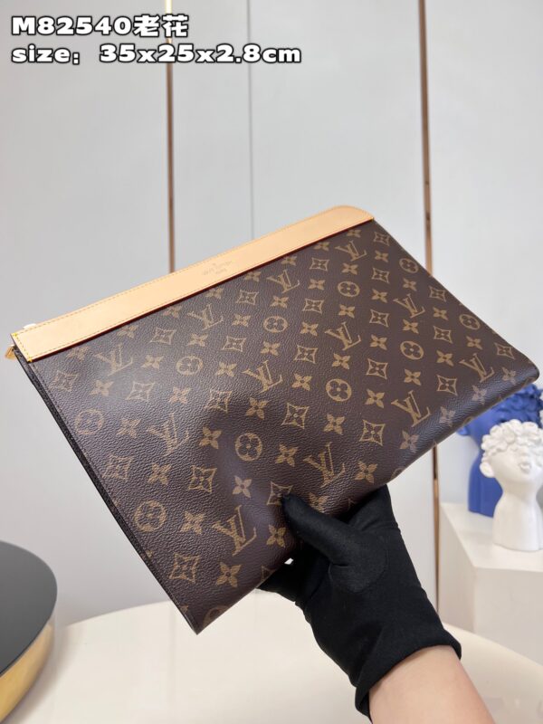 Louis Vuitton Pochette Jour