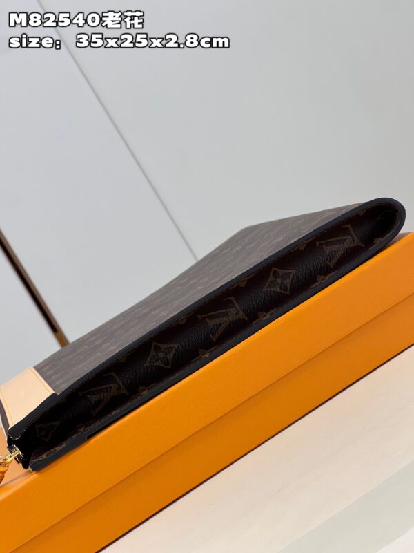 Louis Vuitton Pochette Jour