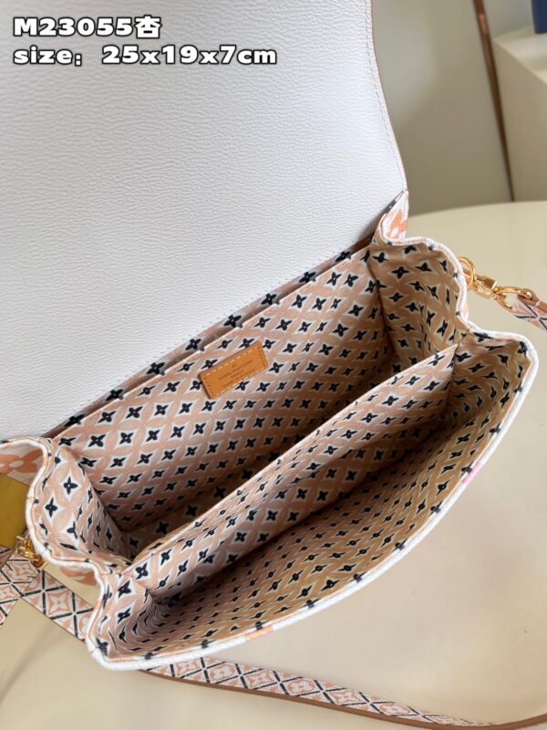 Louis Vuitton Pochette Métis MM