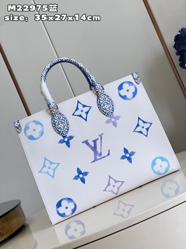 Louis Vuitton OnTheGo MM