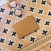 Louis Vuitton OnTheGo MM