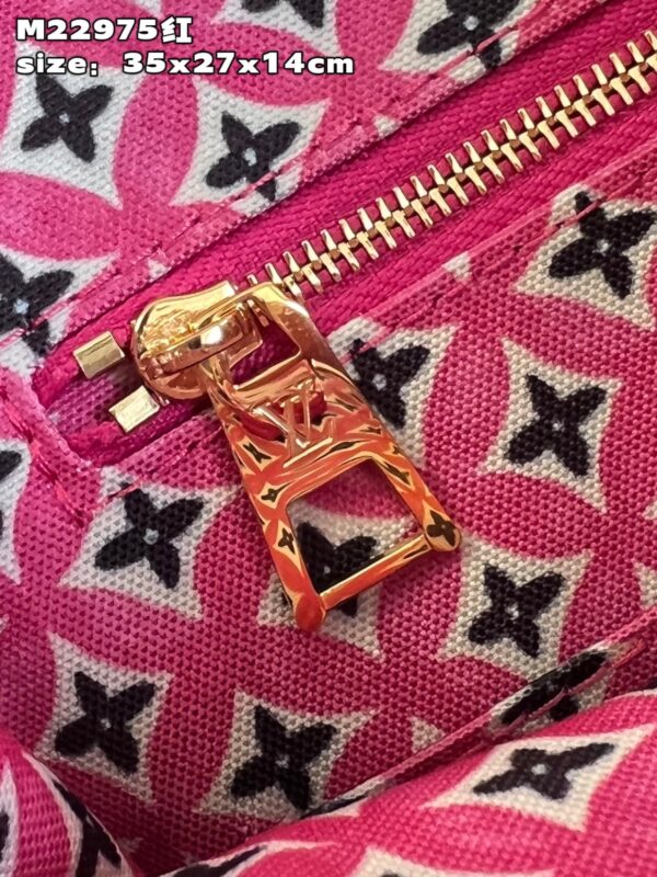 Louis Vuitton OnTheGo MM
