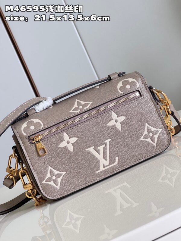 Louis Vuitton Pochette Métis East West