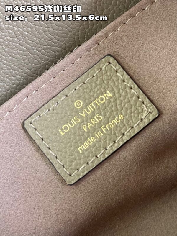 Louis Vuitton Pochette Métis East West