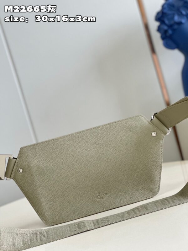 Louis Vuitton Takeoff Slingbag