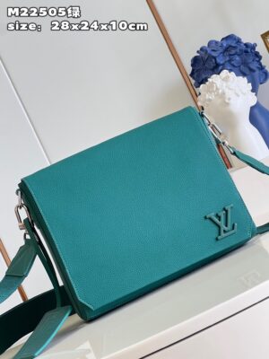 Louis Vuitton Takeoff Messenger