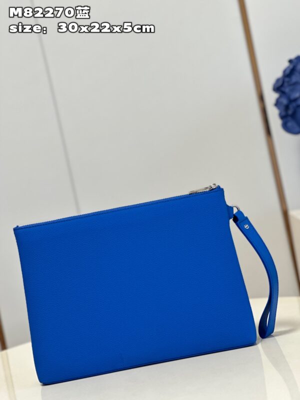 Louis Vuitton Takeoff Pouch