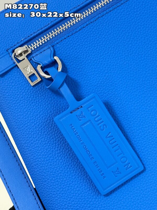 Louis Vuitton Takeoff Pouch