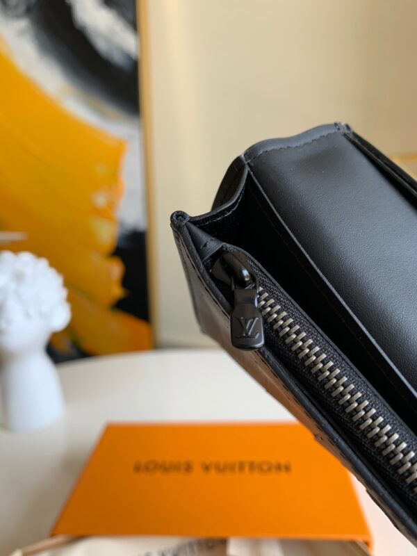 Louis Vuitton Brazza  Wallet