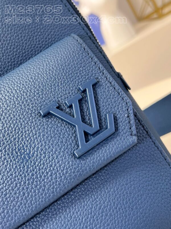 Louis Vuitton Pilot Slingbag