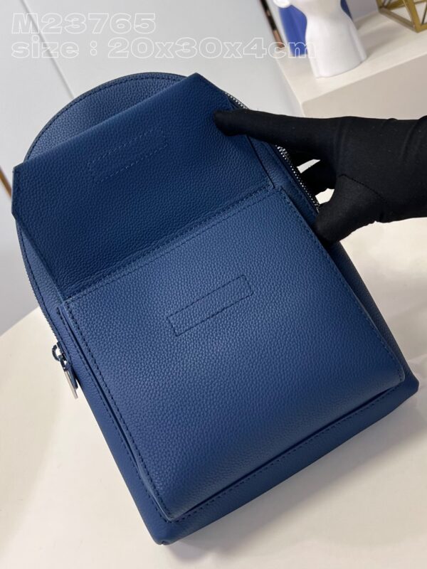 Louis Vuitton Pilot Slingbag