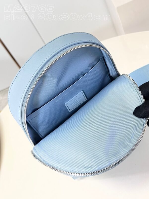 Louis Vuitton Pilot Slingbag
