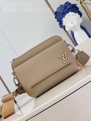 Louis Vuitton Fastline Messenger