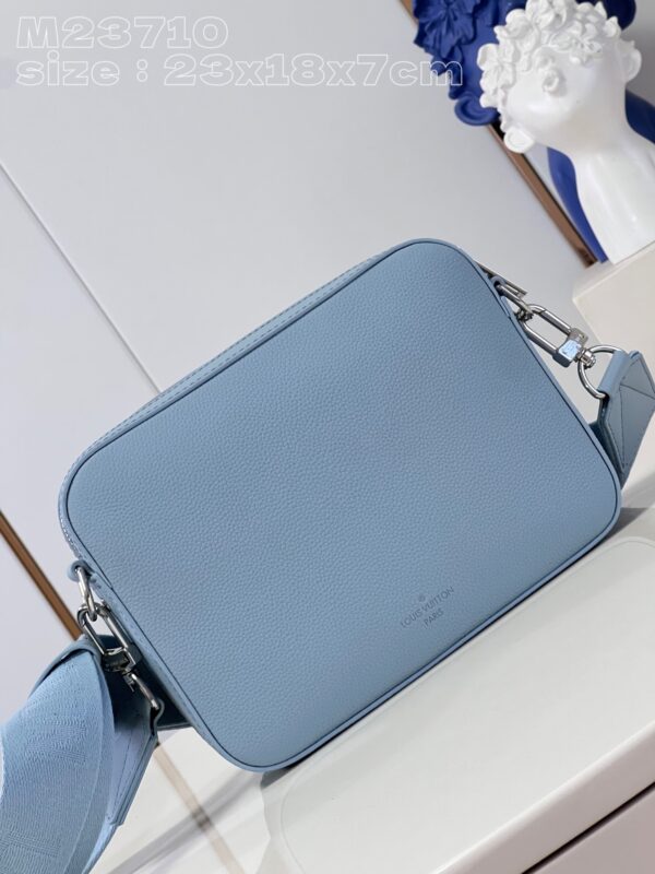 Louis Vuitton Fastline Messenger