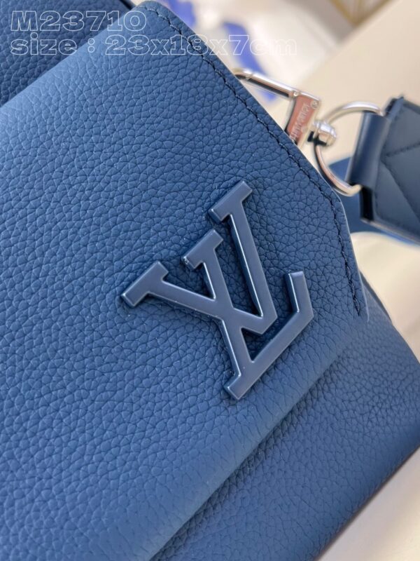 Louis Vuitton Fastline Messenger