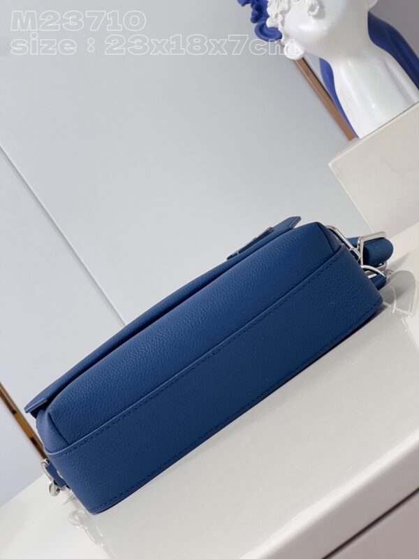 Louis Vuitton Fastline Messenger