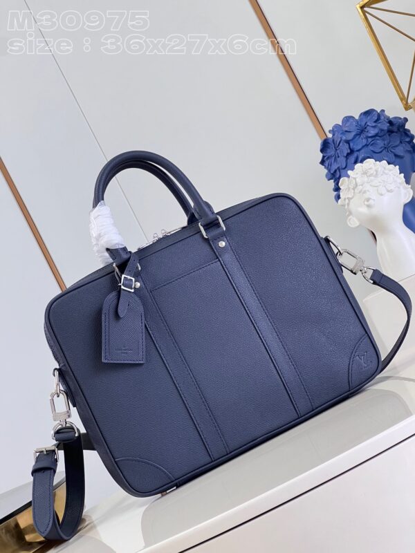 Louis Vuitton Porte Documents Voyage PM