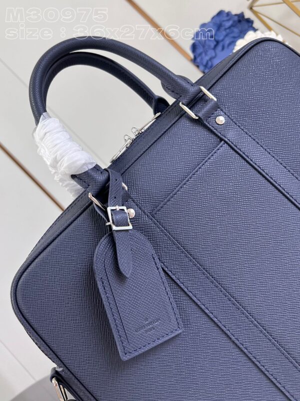 Louis Vuitton Porte Documents Voyage PM