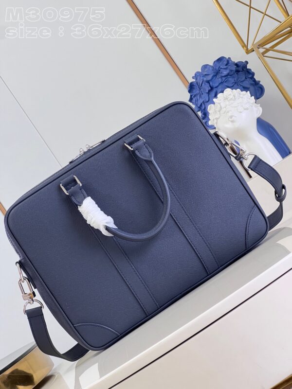 Louis Vuitton Porte Documents Voyage PM