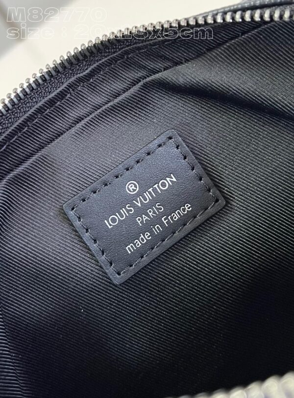 Louis Vuitton Nano Porte Documents Voyage