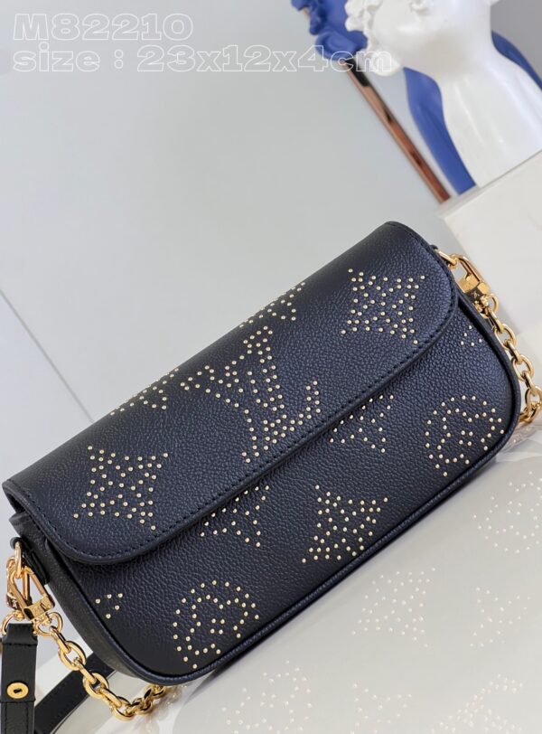 Louis Vuitton Wallet on Chain Ivy