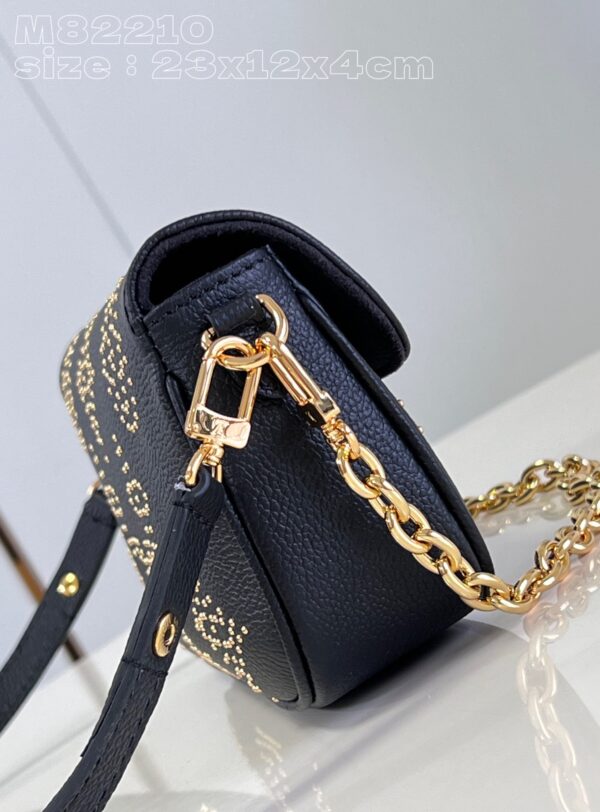 Louis Vuitton Wallet on Chain Ivy