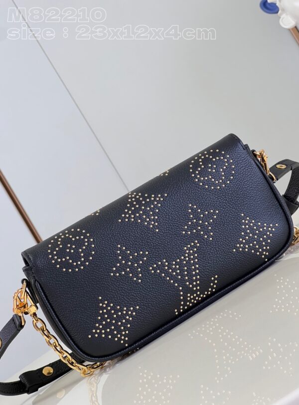 Louis Vuitton Wallet on Chain Ivy
