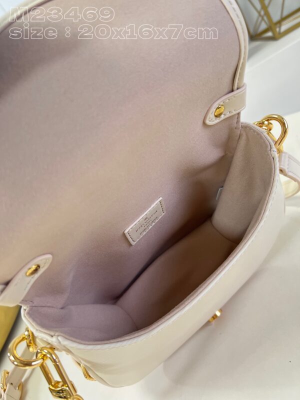 Louis Vuitton Saumur BB