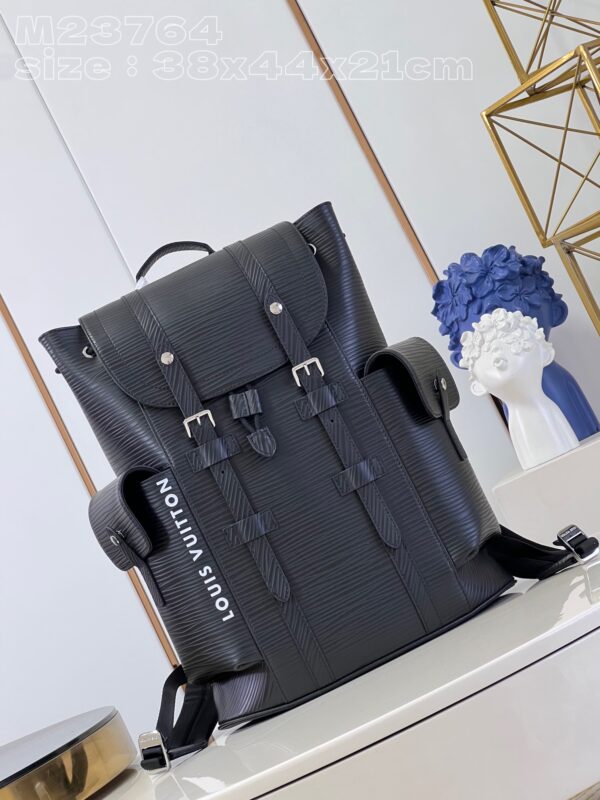 Louis Vuitton Christopher MM