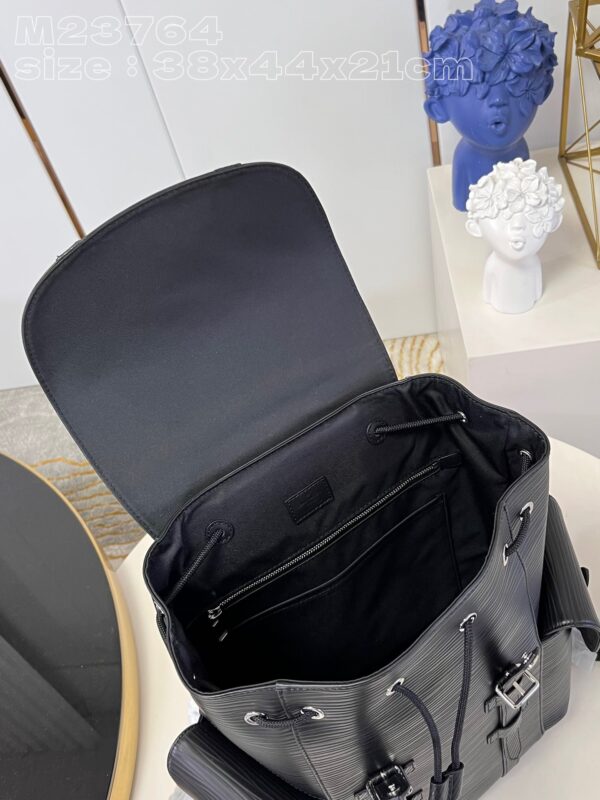 Louis Vuitton Christopher MM