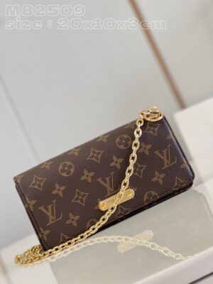 Louis Vuitton Wallet On Chain Lily