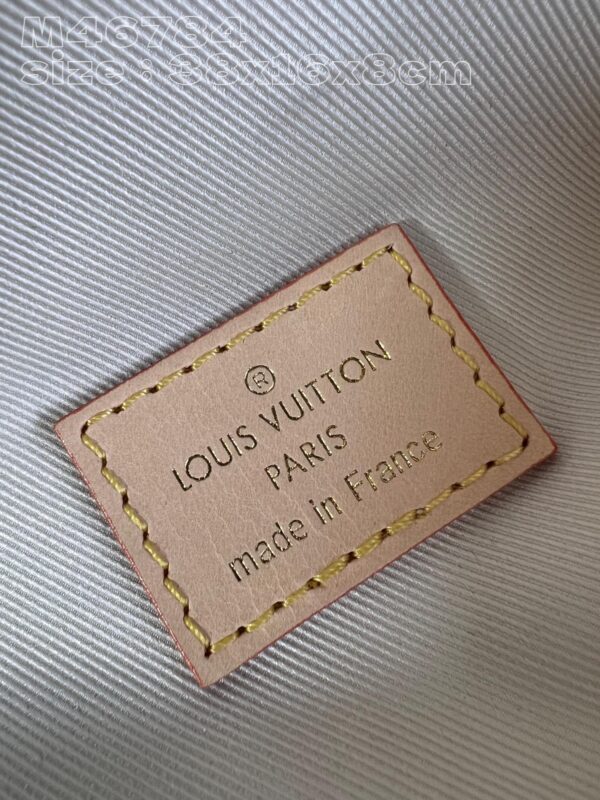 Louis Vuitton  High Rise