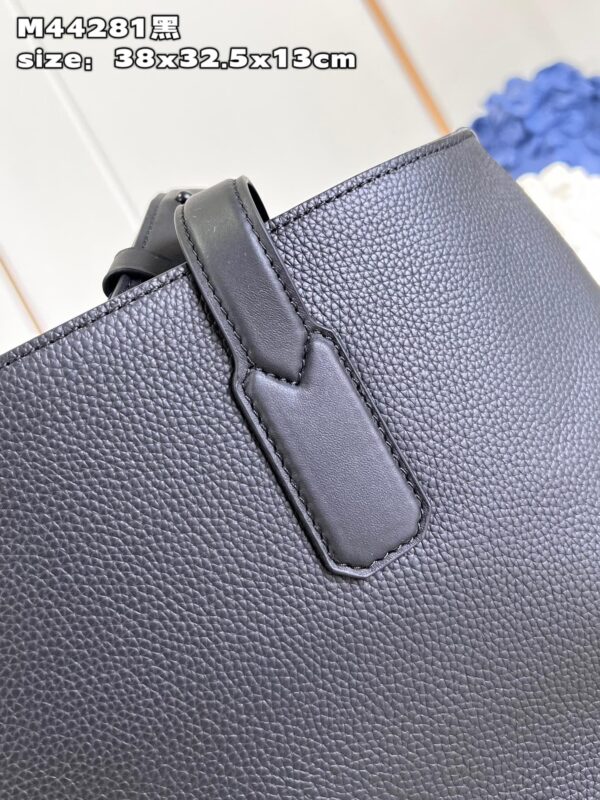 Louis Vuitton Fastline Tote