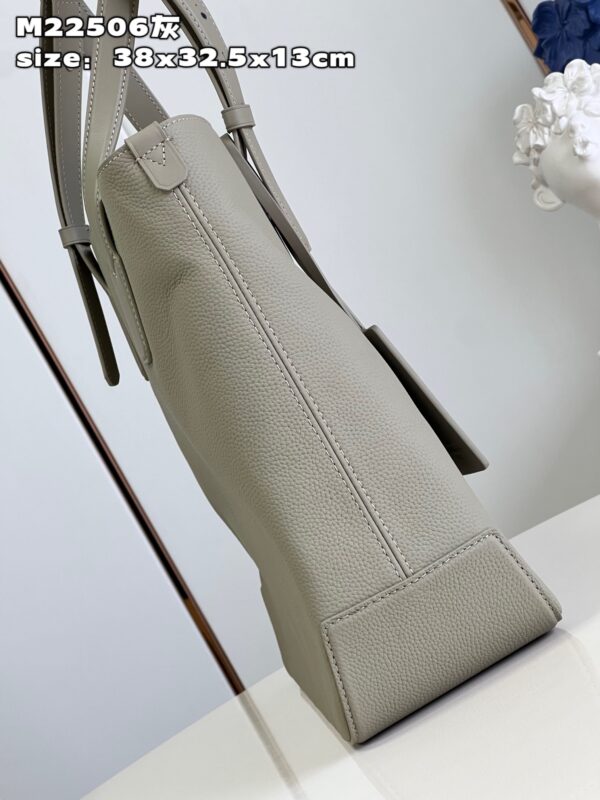 Louis Vuitton Fastline Tote