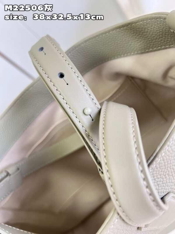 Louis Vuitton Fastline Tote