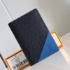 Louis Vuitton Taïga Wallet