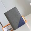 Louis Vuitton Taïga Wallet