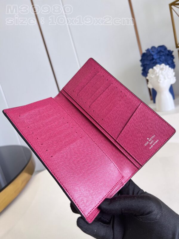 Louis Vuitton Brazza Wallet