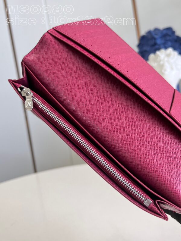 Louis Vuitton Brazza Wallet