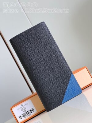 Louis Vuitton Brazza Wallet