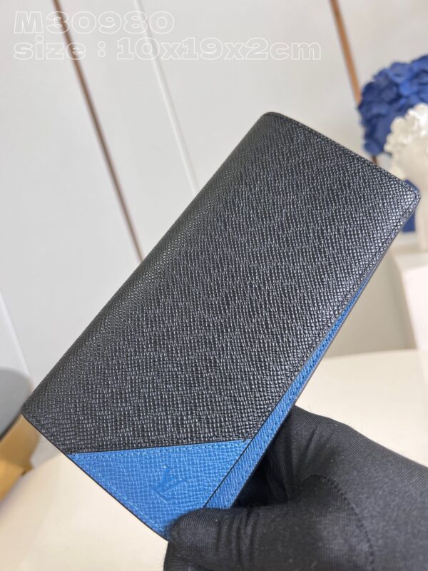 Louis Vuitton Brazza Wallet