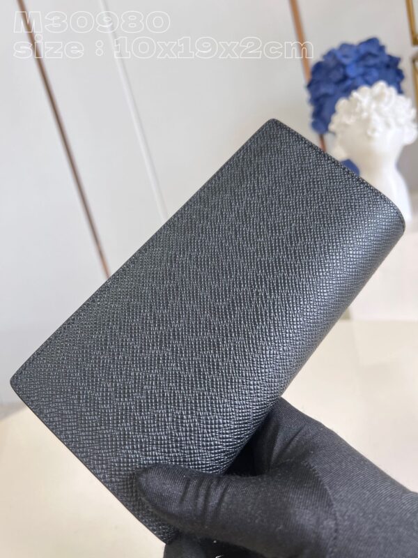 Louis Vuitton Brazza Wallet
