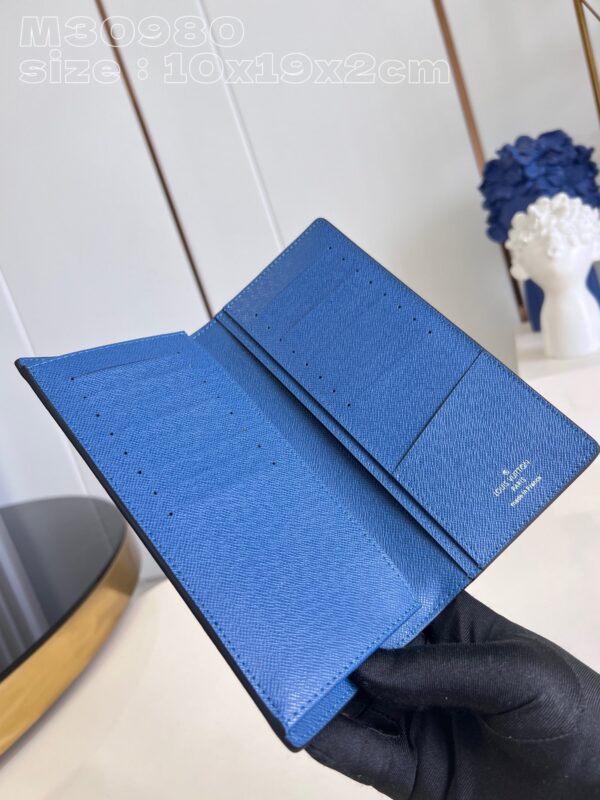 Louis Vuitton Brazza Wallet