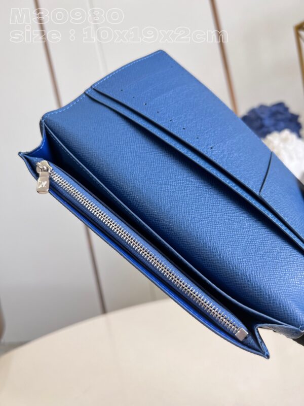 Louis Vuitton Brazza Wallet