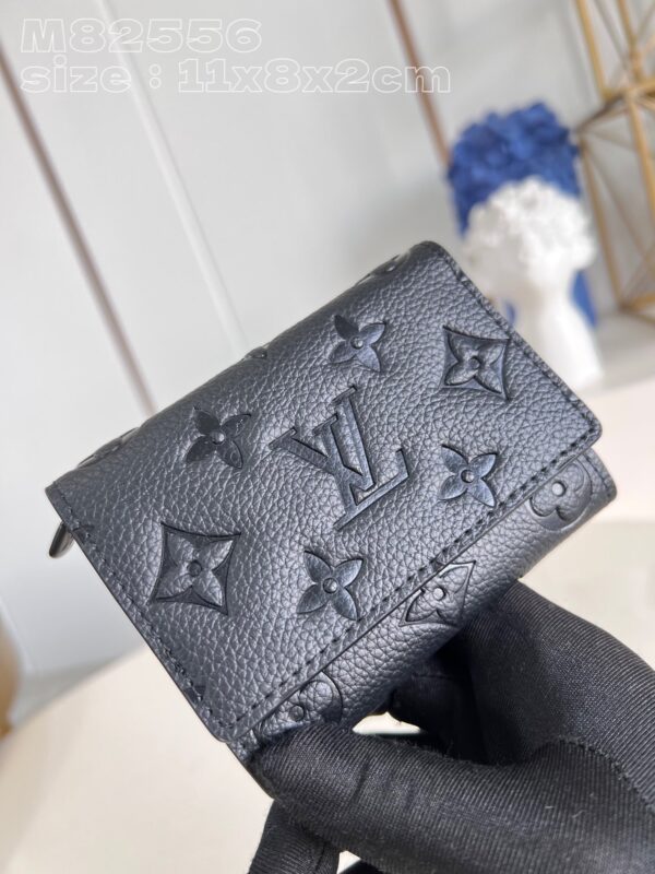 Louis Vuitton Slender Pilot