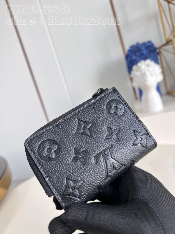 Louis Vuitton Slender Pilot