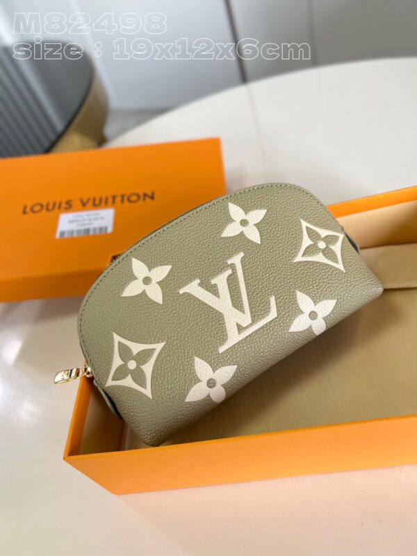 Louis Vuitton Pochette Cosmétique PM