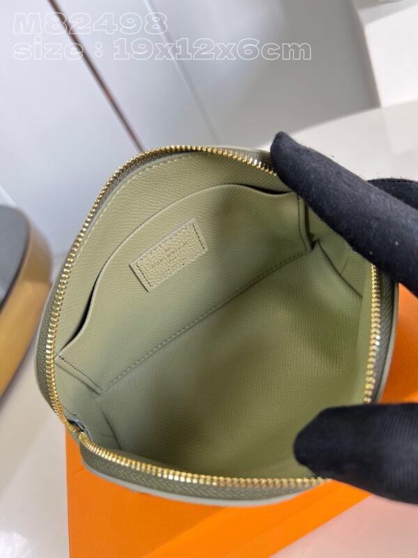 Louis Vuitton Pochette Cosmétique PM