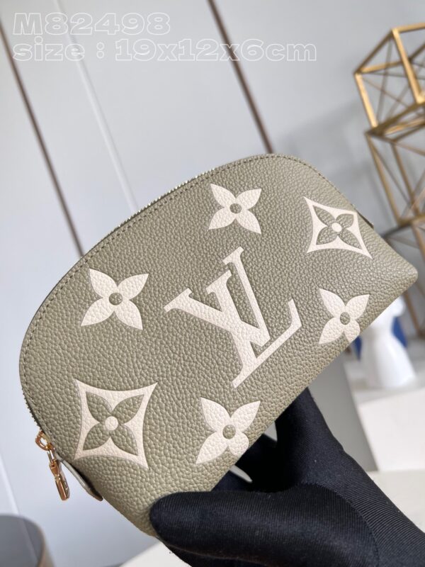 Louis Vuitton Pochette Cosmétique PM